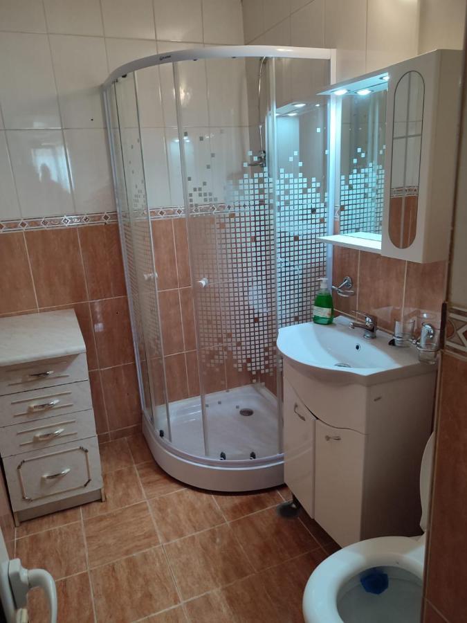 Râmnicu Vâlcea Concept Home Valcea מראה חיצוני תמונה